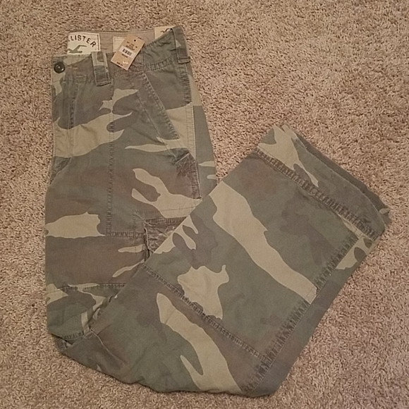 Hollister Other - Hollister camo cargo pants